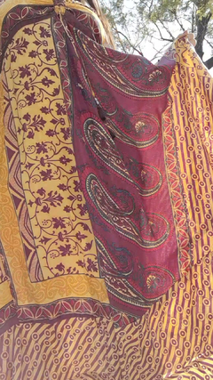 Vestido de seda hindú largo - Bordó y amarillo en internet