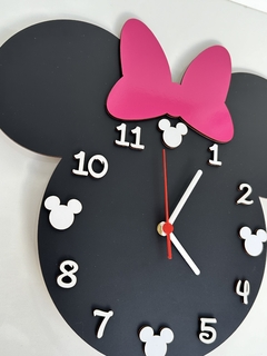 Relógio de Parede Minnie em MDF - comprar online