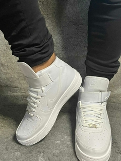 AF 1 MID en internet