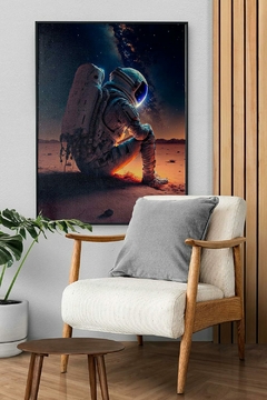 Quadro Decorativo Astronauta no Espaço, Aventura Cósmica: Galáxia com Tema Espacial (70cm x 50cm) - comprar online