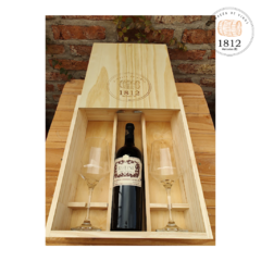 Estuche Madera+ 2 Copas+ Rutini Cabernet Malbec