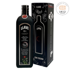 Llave Black Dry Gin 44° Estuche 700cc