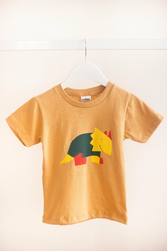 Remera Dino Maiz