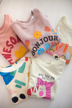 Combo 3 Remeras (Love, Cute y Giraffe) + Remeron Minu + Buzo Bonjour