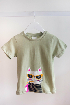 Combo Buzo Oops + Remera Cool Cat + Short Verde Pastel - comprar online