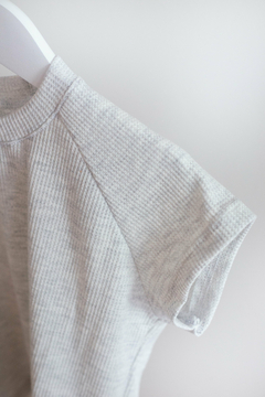 Remera Panal Gris - comprar online