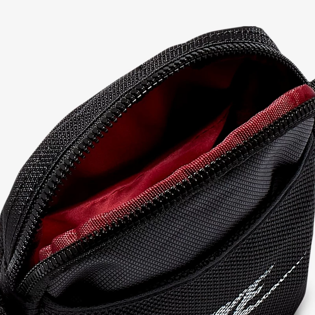 Nike shoulder bag sales heritage