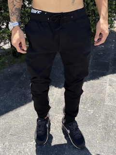 calça Jogger preta