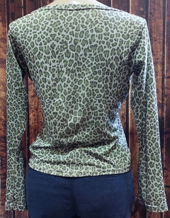 Blusinha animal print G - comprar online