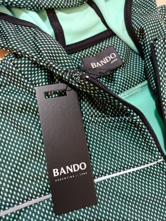 Campera verde y negra para hombre