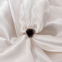 Anillo rojo corazón