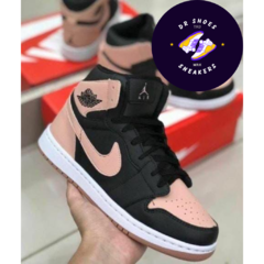 Nike Jordan 1 Mid Negro en internet
