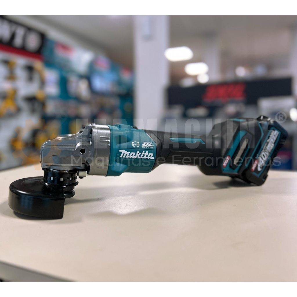 Makita ga004gz on sale