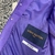 Jaqueta Louis Vuitton Varsity Multi-Patches Mixed Leather "Purple": Uma jaqueta roxa da Louis Vuitton com vários remendos em couro misto, para um visual esportivo e luxuoso.