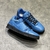 Tênis LV Trainer Azul: Um par de tênis Louis Vuitton em azul intenso, ideal para quem procura um visual moderno e elegante.