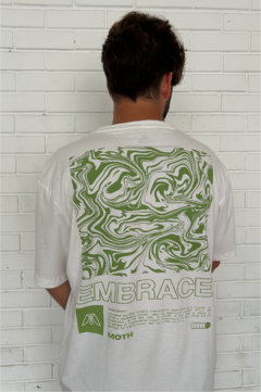 Camiseta Embrace Summer