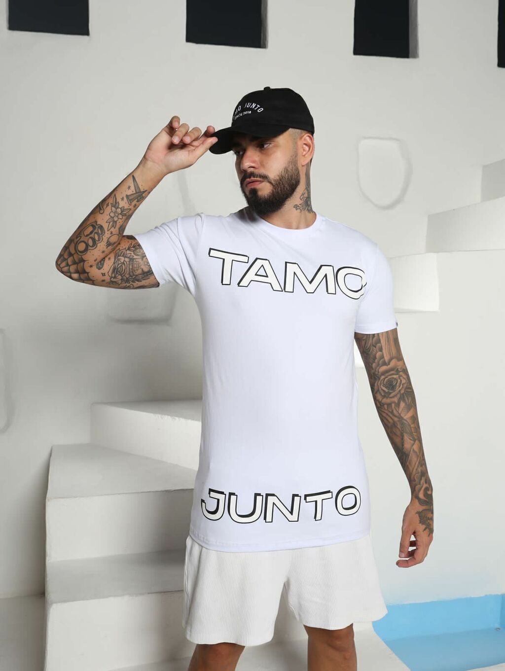 Conjunto Camiseta Longline Elastano Preta com Bermuda Preta