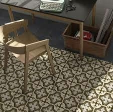 CERAMICO DECORATIVO 20X20 VR-20