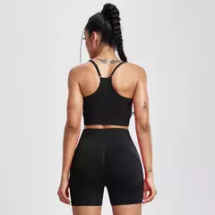 Image of Conjunto Fitness Sólido - Shorts e Top para a Mulher Moderna.