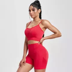 Conjunto Fitness Sólido - Shorts e Top para a Mulher Moderna. on internet