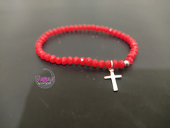 Pulsera roja con cruz