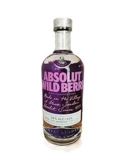 VODKA ABSOLUT SABORIZADO WILDBERRI (MORA, ARANDANOS Y FRUTILLAS) X 700 ML