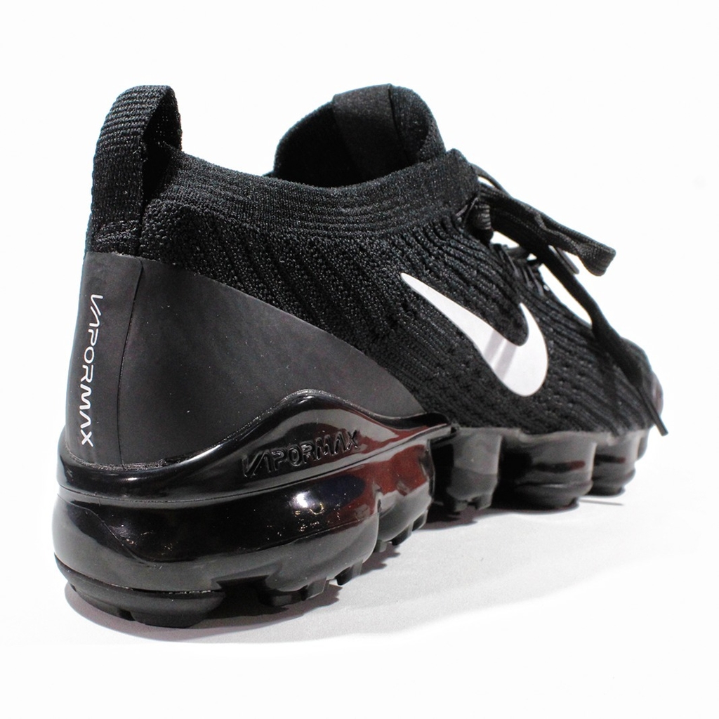 Nike air vapormax store flyknit 3 $190