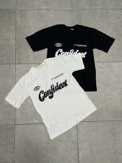 Remera Oversize Confident