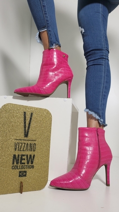 Bota Vizzano Fucsia Crocco en internet