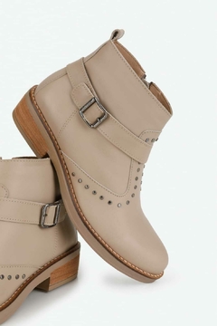 Bota Viamo cuero Drake beige