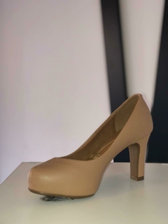 STILETTO CON PLATAFORMA INTERNA NUDE - comprar online