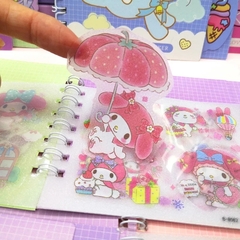 Sticker Book Turma Sanrio na internet