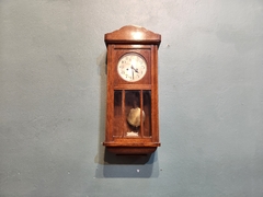 RELOJ DE PARED EN ROBLE