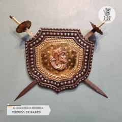 ESCUDO DE PARED