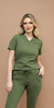 Conjunto Scrub Feminino Manga Curta Tecido Tecnológico - Verde Militar - comprar online