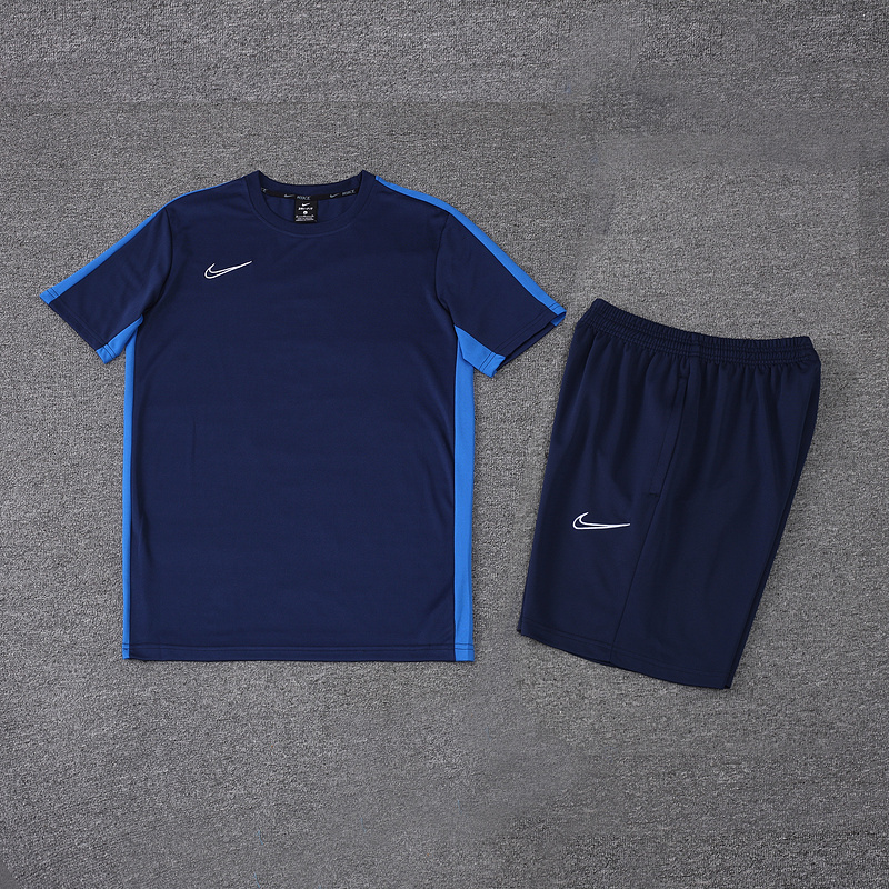 Conjunto Nike Masculino Camisa e Bermuda Azul Marinho