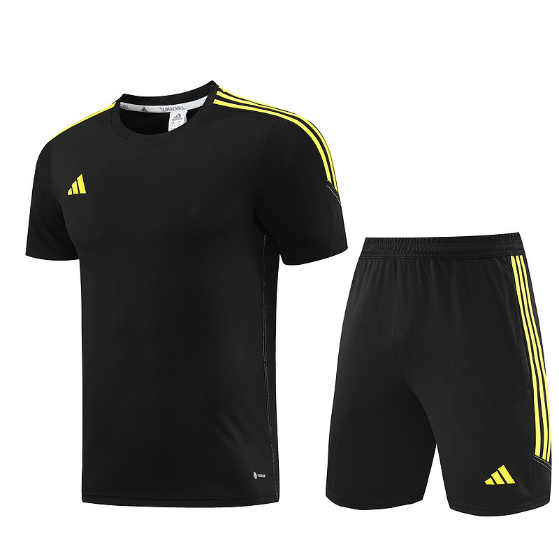 Conjunto da adidas bermuda e cheap camisa