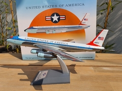 UNITED STATES AIR FORCE (USAF) BOEING 707-100B VC-137B "COLOR EXPERIMENTAL" 1:200 INFLIGHT200