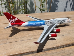 VIRGIN ATLANTIC BOEING 747-400 "STAR WARS MILLENIUM FALCON" en internet