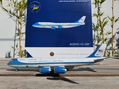 UNITED STATES AIR FORCE (USAF) BOEING 747-8I (VC-25B) "AIR FORCE ONE" 1:400 GEMINI JETS