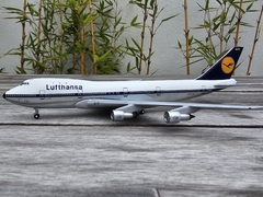 LUFTHANSA BOEING 747-100 1:400 AEROCLASSICS en internet