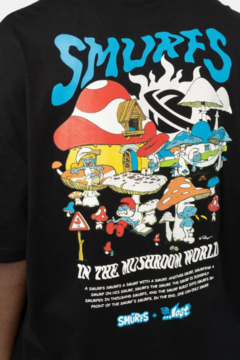 CAMISETA LOST + SMURFS ESPECIAL IN THE WORLD na internet