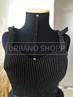 Cropped Preto e Prata c/ detalhe na alça(Tam M) US379