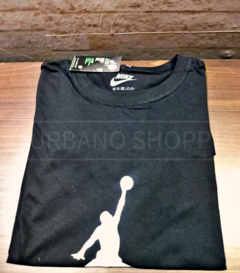 Camiseta Nike Jumpman Gola C US502 na internet