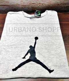 Camiseta Nike Jumpman Gola C US502