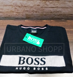 Camiseta Hugo Boss Gola C Preto (Tam M) US495 - Urbano Shopp