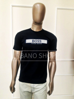 Camiseta Hugo Boss Gola C Preto (Tam M) US495 - comprar online