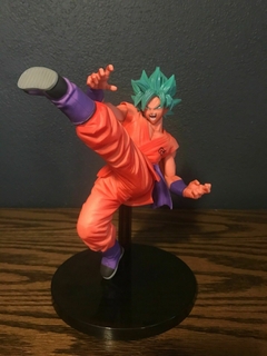 Goku Super Saiyan God Fes! Patada - Dragon Ball Super - Banpresto Original en internet