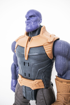 Muñeco Thanos Avengers - Grande 30 Cm Con Luz Y Sonido en internet