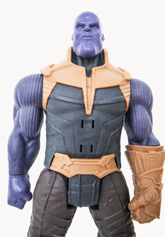 Muñeco Thanos Avengers - Grande 30 Cm Con Luz Y Sonido